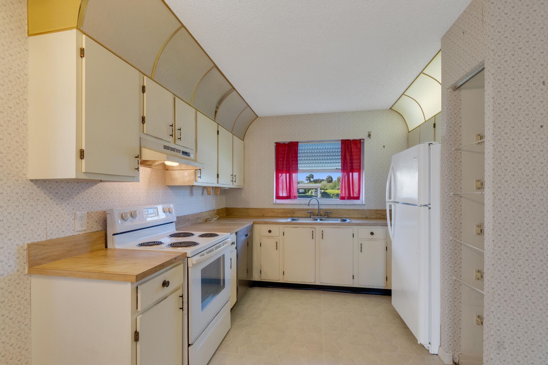 356 Grove Isle Circle, Vero Beach, FL 32962 Photo