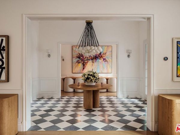 11579 W Sunset Boulevard, Los Angeles, CA 90049