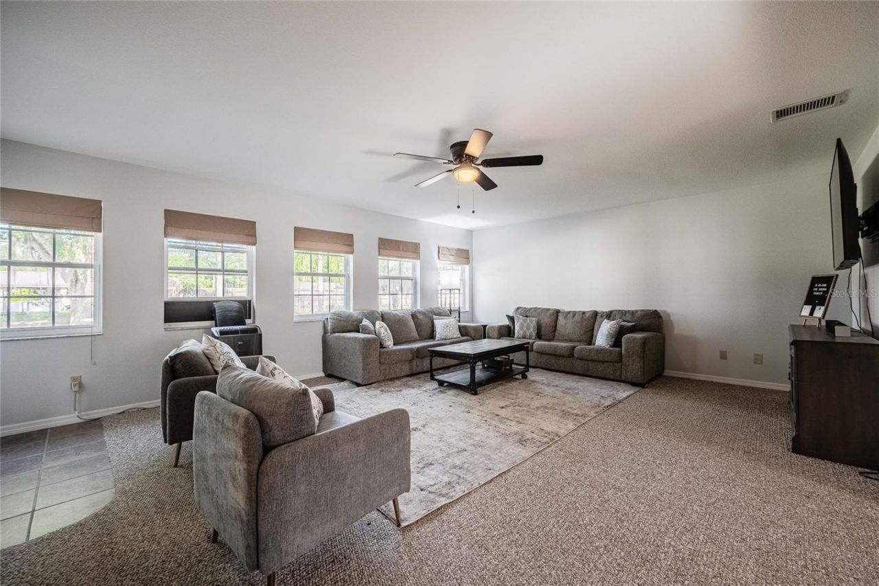 5905 Whispering Pines Road, Lakeland, FL 33811 Photo