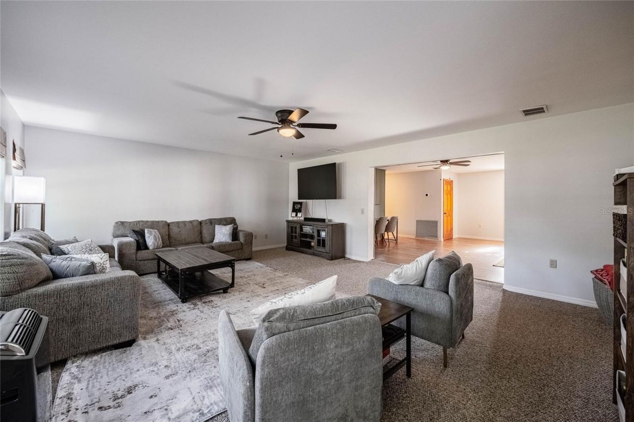 5905 Whispering Pines Road, Lakeland, FL 33811 Photo