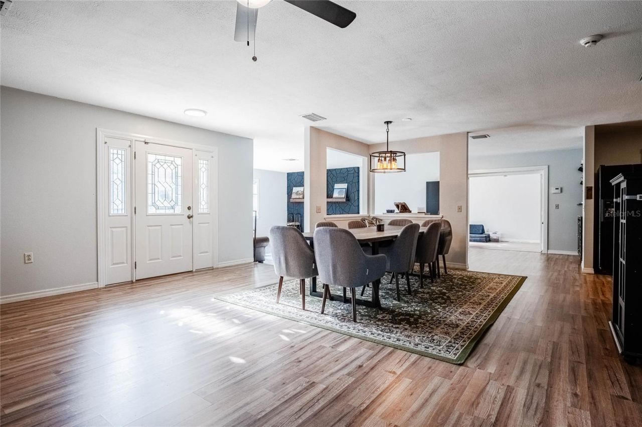 5905 Whispering Pines Road, Lakeland, FL 33811 Photo