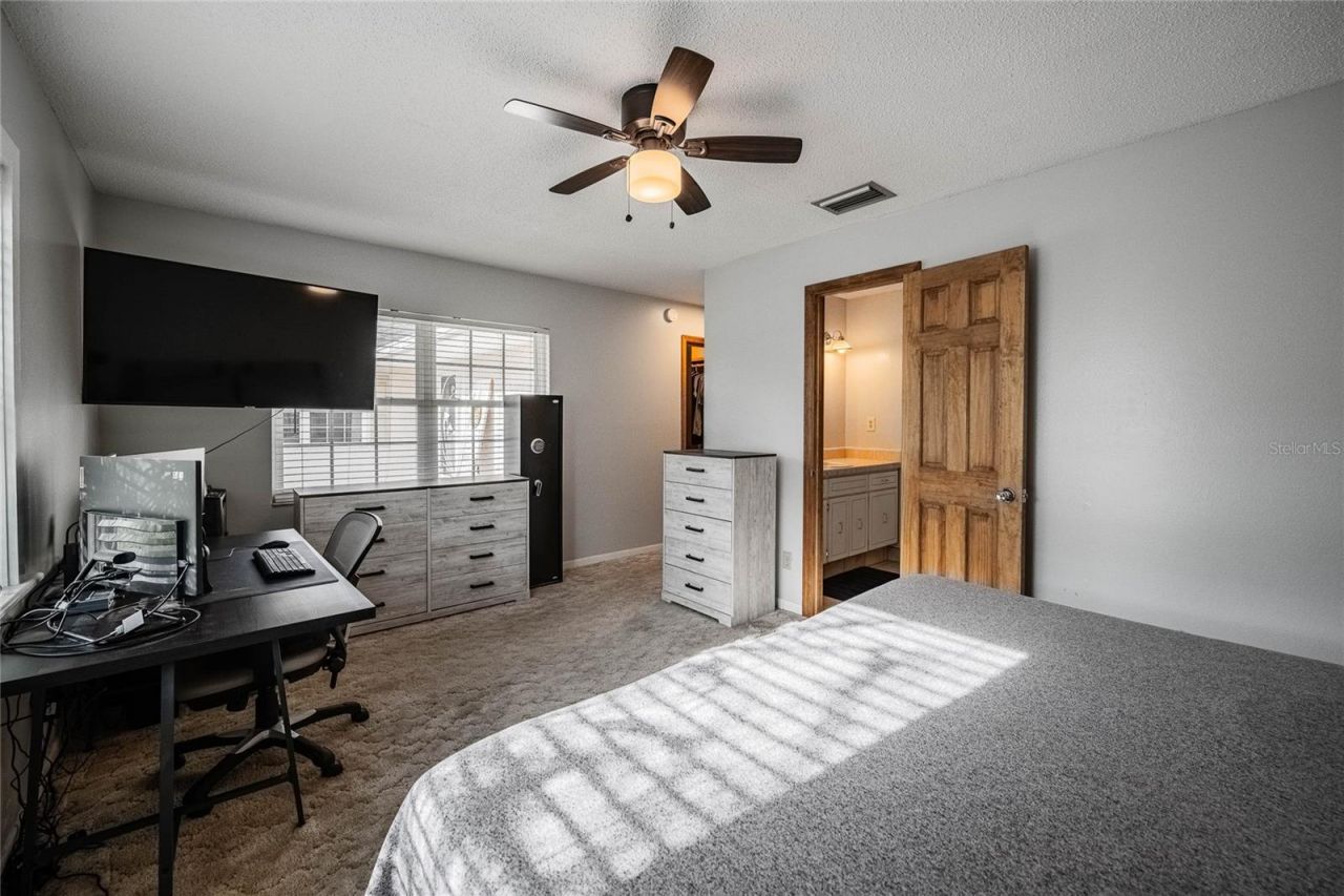 5905 Whispering Pines Road, Lakeland, FL 33811 Photo