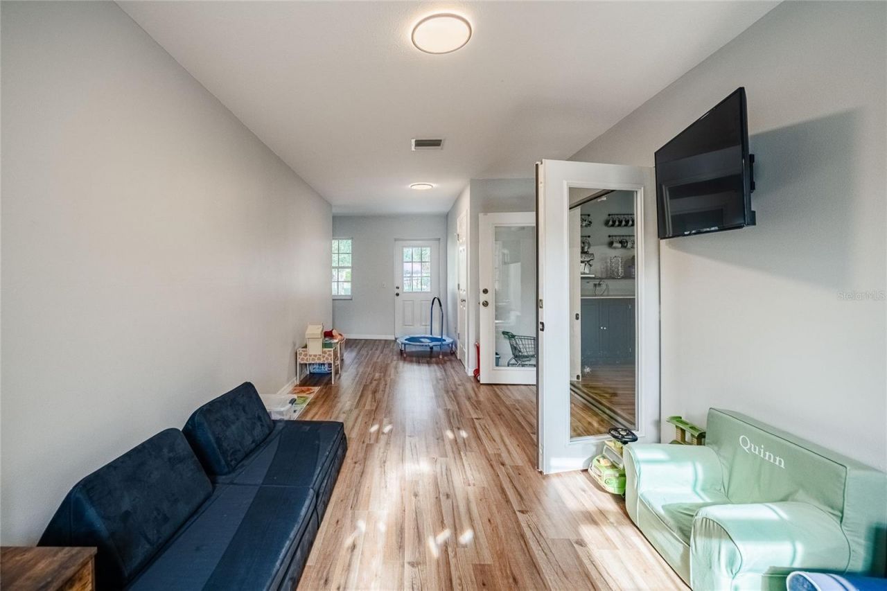 5905 Whispering Pines Road, Lakeland, FL 33811 Photo