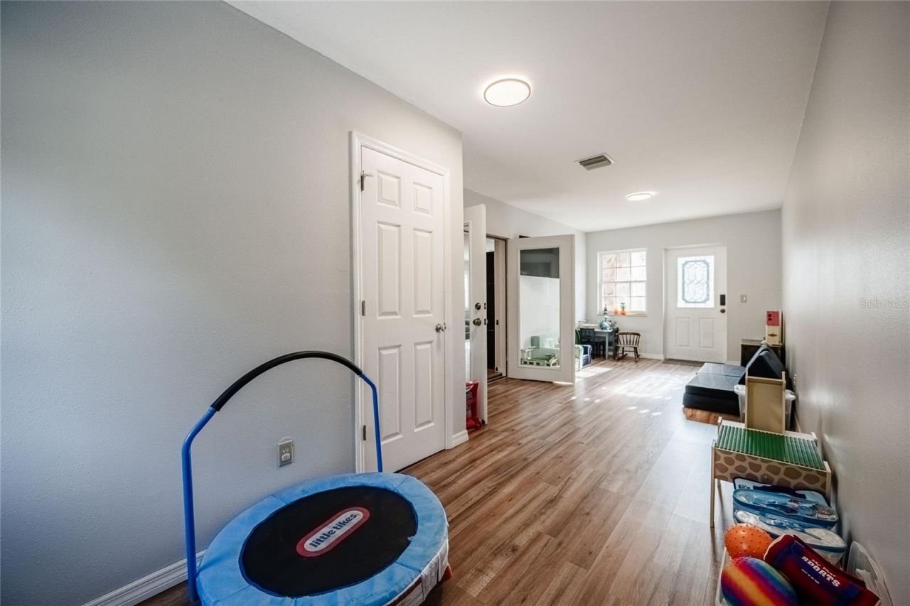 5905 Whispering Pines Road, Lakeland, FL 33811 Photo