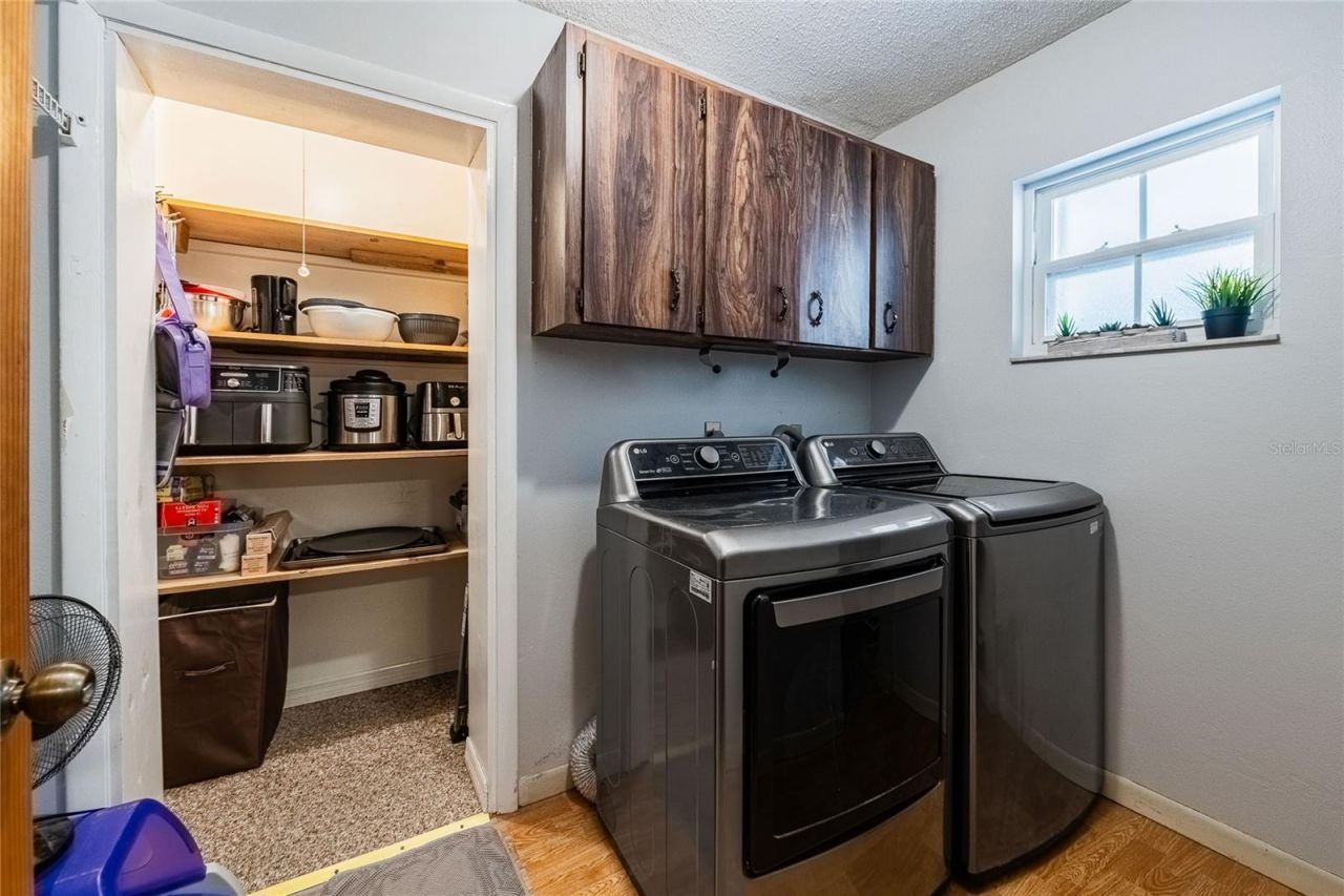 5905 Whispering Pines Road, Lakeland, FL 33811 Photo