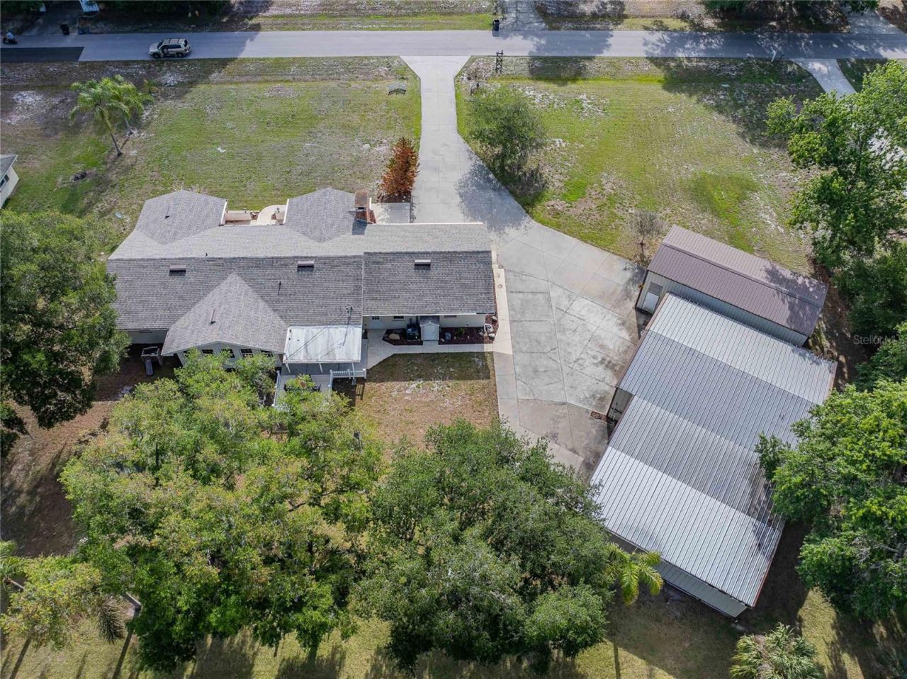 5905 Whispering Pines Road, Lakeland, FL 33811 Photo