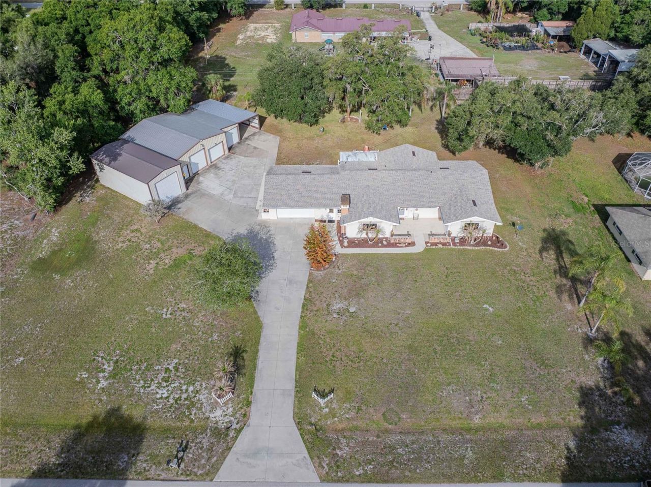 5905 Whispering Pines Road, Lakeland, FL 33811 Photo