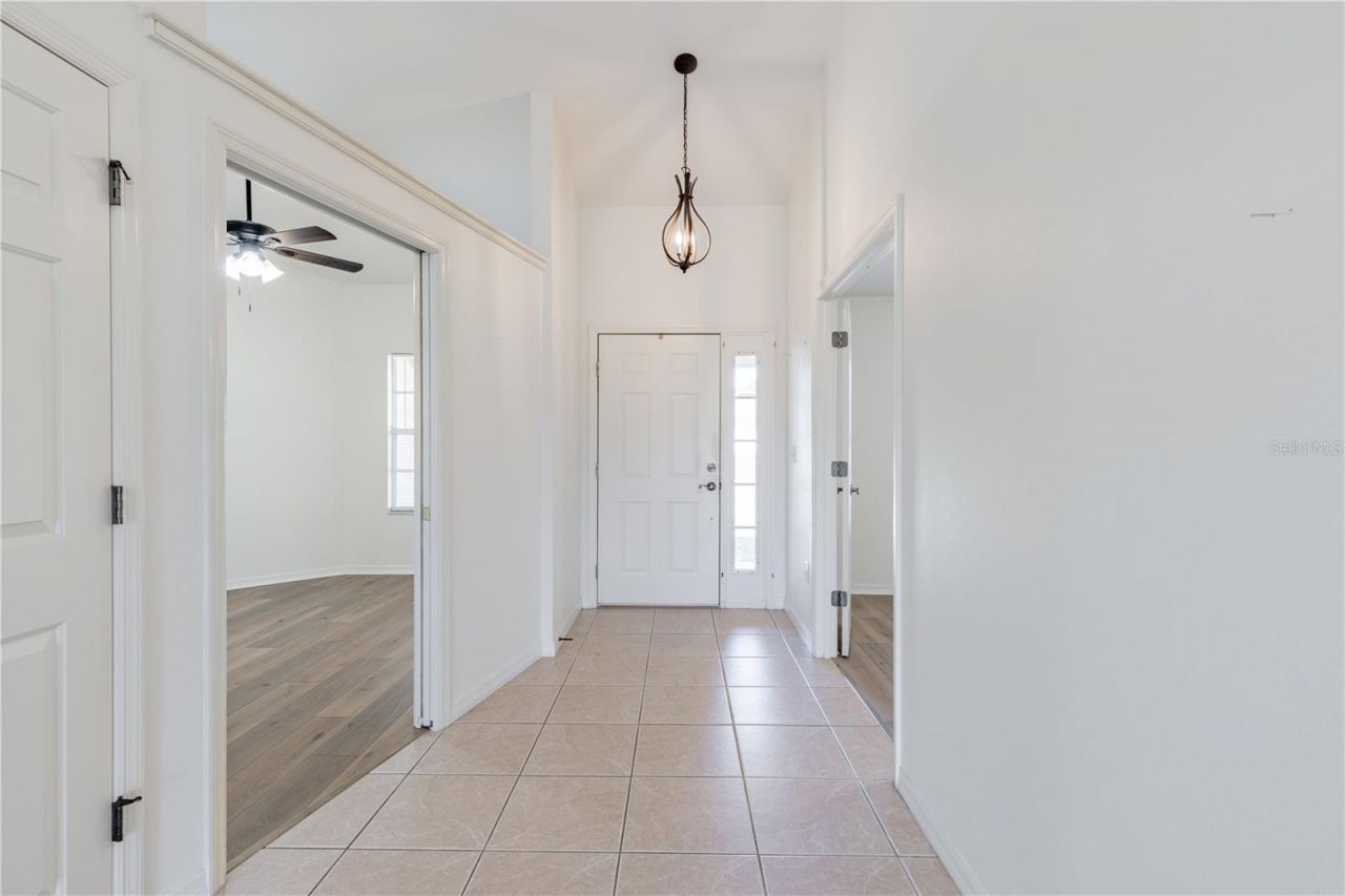 3353 Abaco Drive, Tavares, FL 32778 Photo