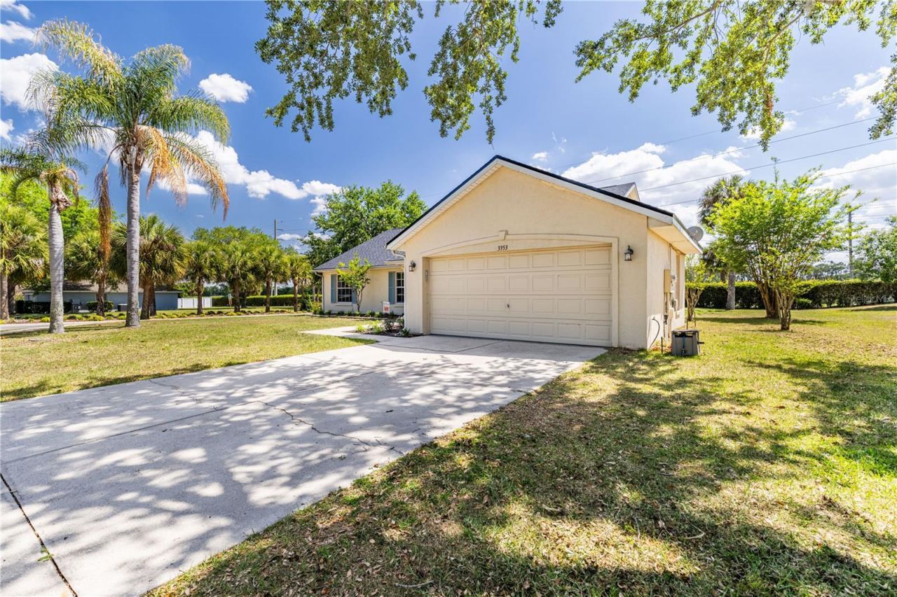 3353 Abaco Drive, Tavares, FL 32778 Photo