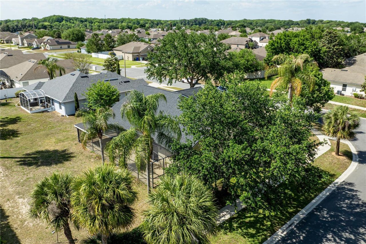 3353 Abaco Drive, Tavares, FL 32778 Photo