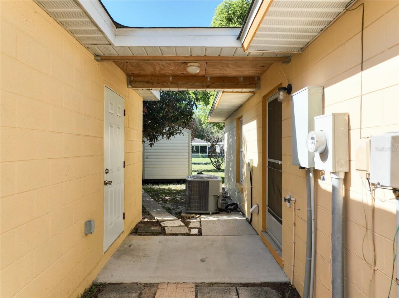 612 Palmetto Drive , Mascotte, FL 34753 Photo