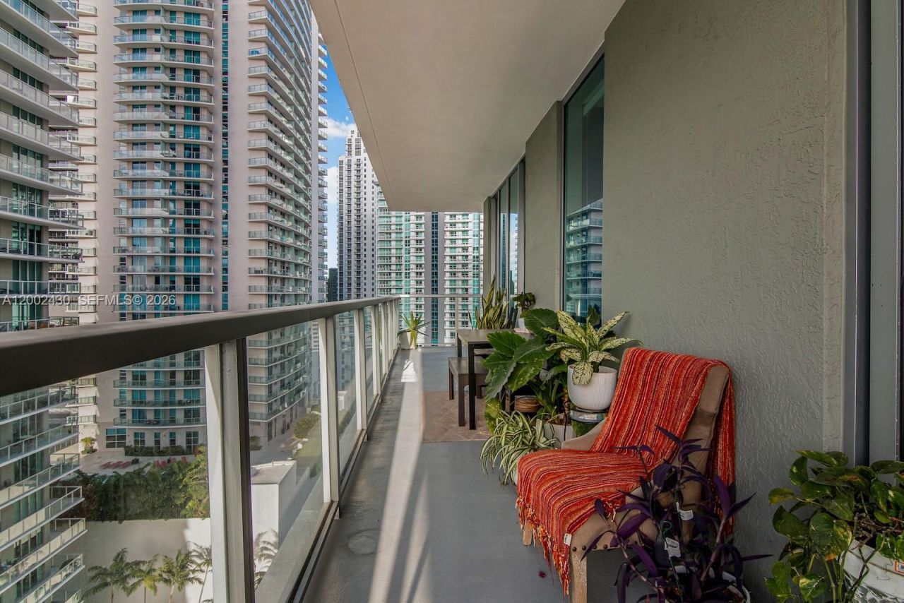 79 SW 12th St , Unit 2107-S, Miami, FL 33130 Photo