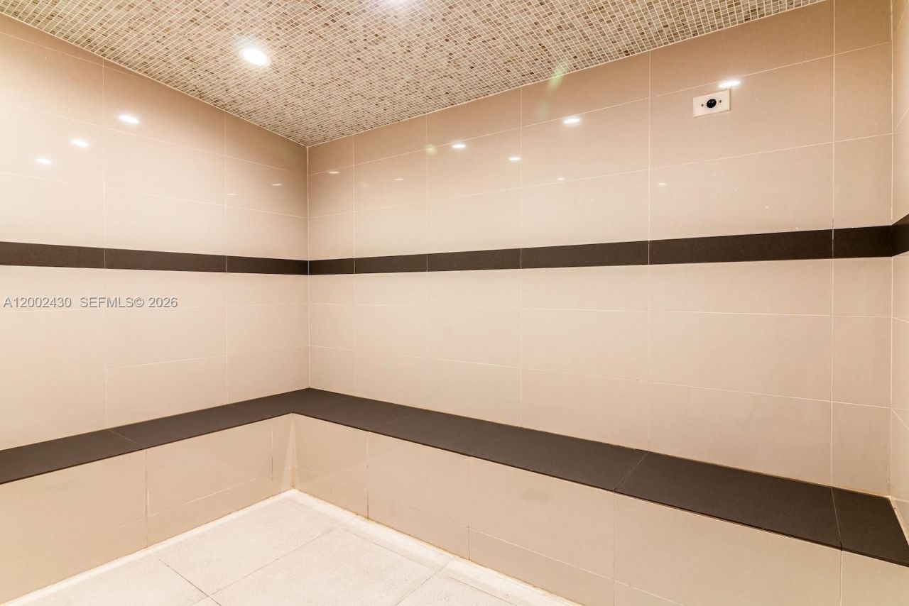 79 SW 12th St , Unit 2107-S, Miami, FL 33130 Photo