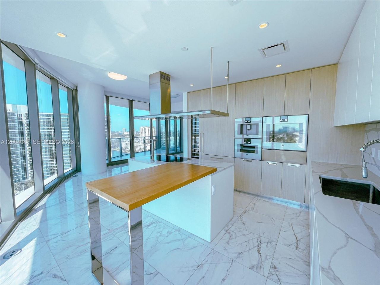 15701 Collins Ave, Unit 1205, Sunny Isles Beach, FL 33160 Photo