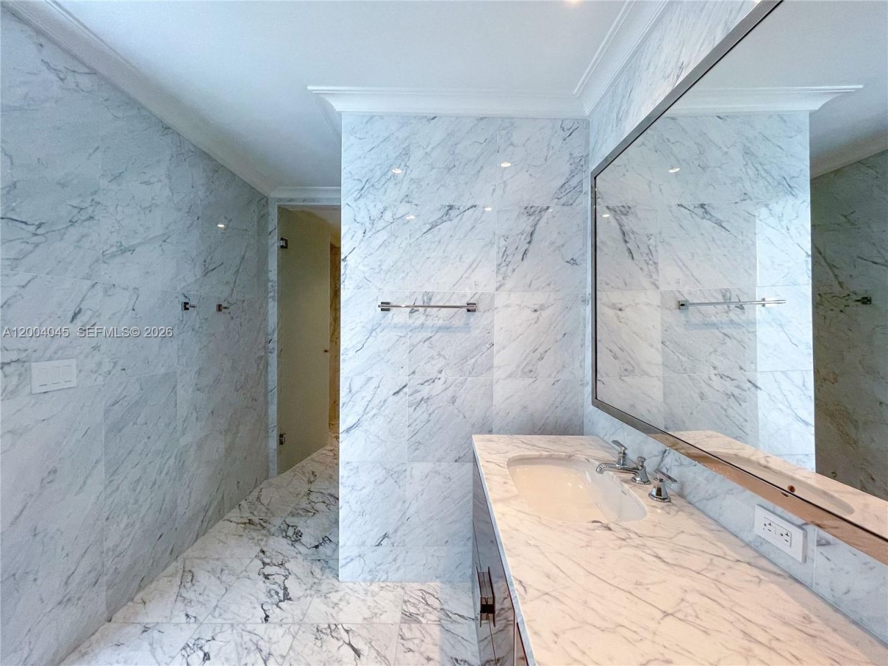 15701 Collins Ave, Unit 1205, Sunny Isles Beach, FL 33160 Photo
