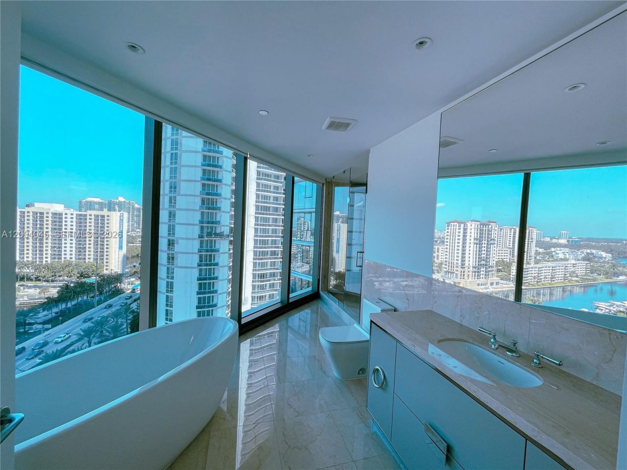 15701 Collins Ave, Unit 1205, Sunny Isles Beach, FL 33160 Photo