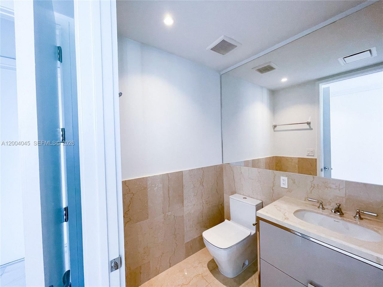 15701 Collins Ave, Unit 1205, Sunny Isles Beach, FL 33160 Photo