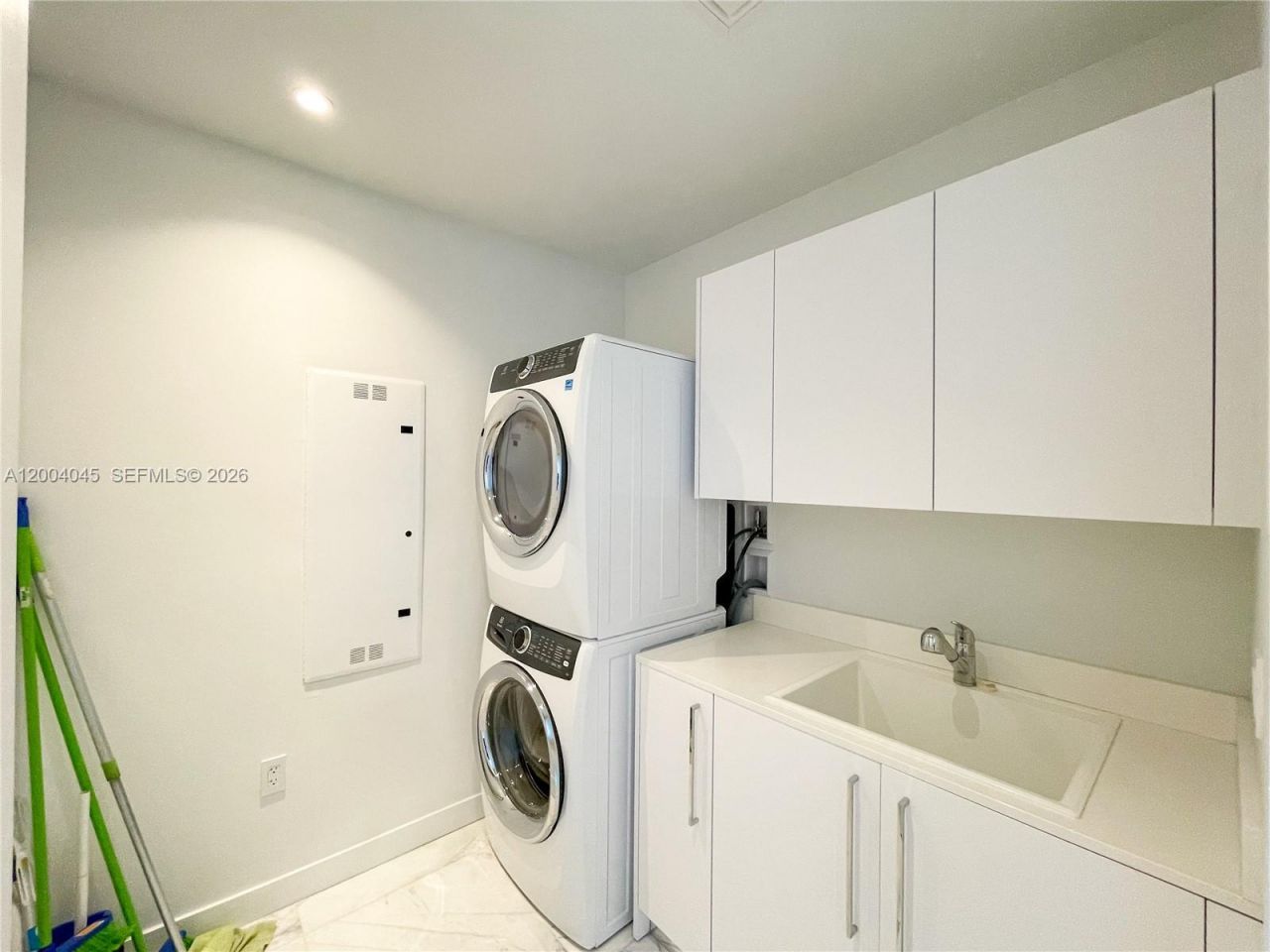 15701 Collins Ave, Unit 1205, Sunny Isles Beach, FL 33160 Photo