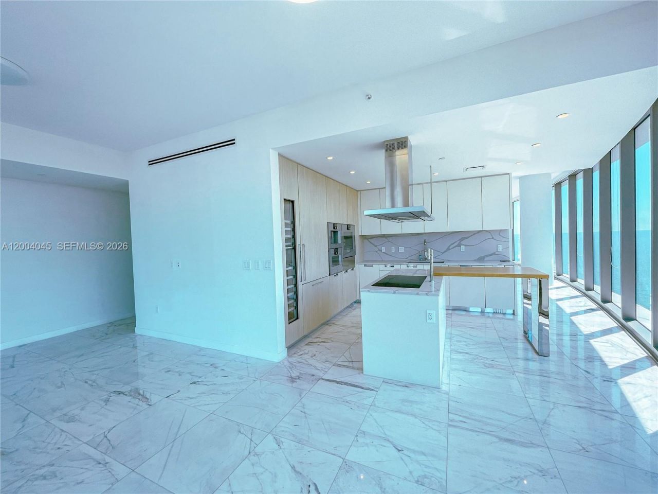 15701 Collins Ave, Unit 1205, Sunny Isles Beach, FL 33160 Photo
