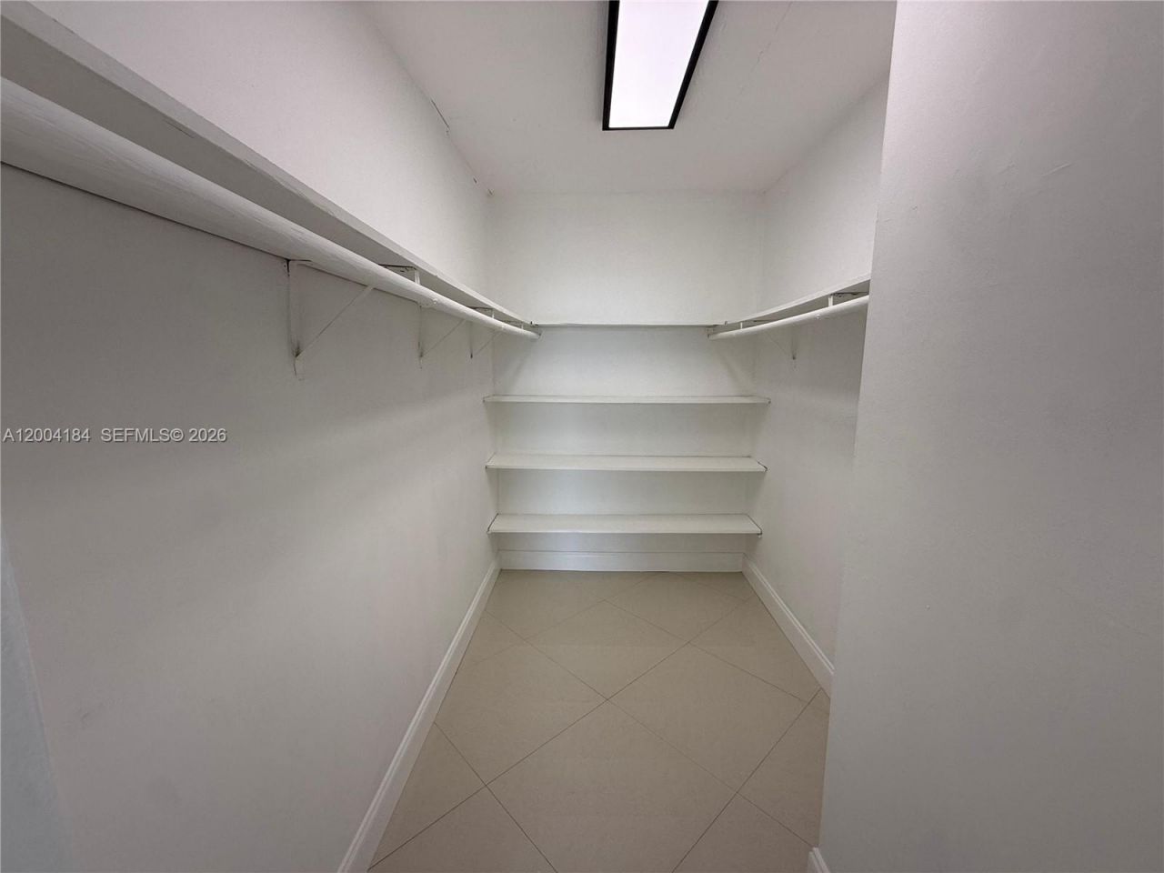 2350 NE 135th St, Unit 1207, North Miami, FL 33181 Photo