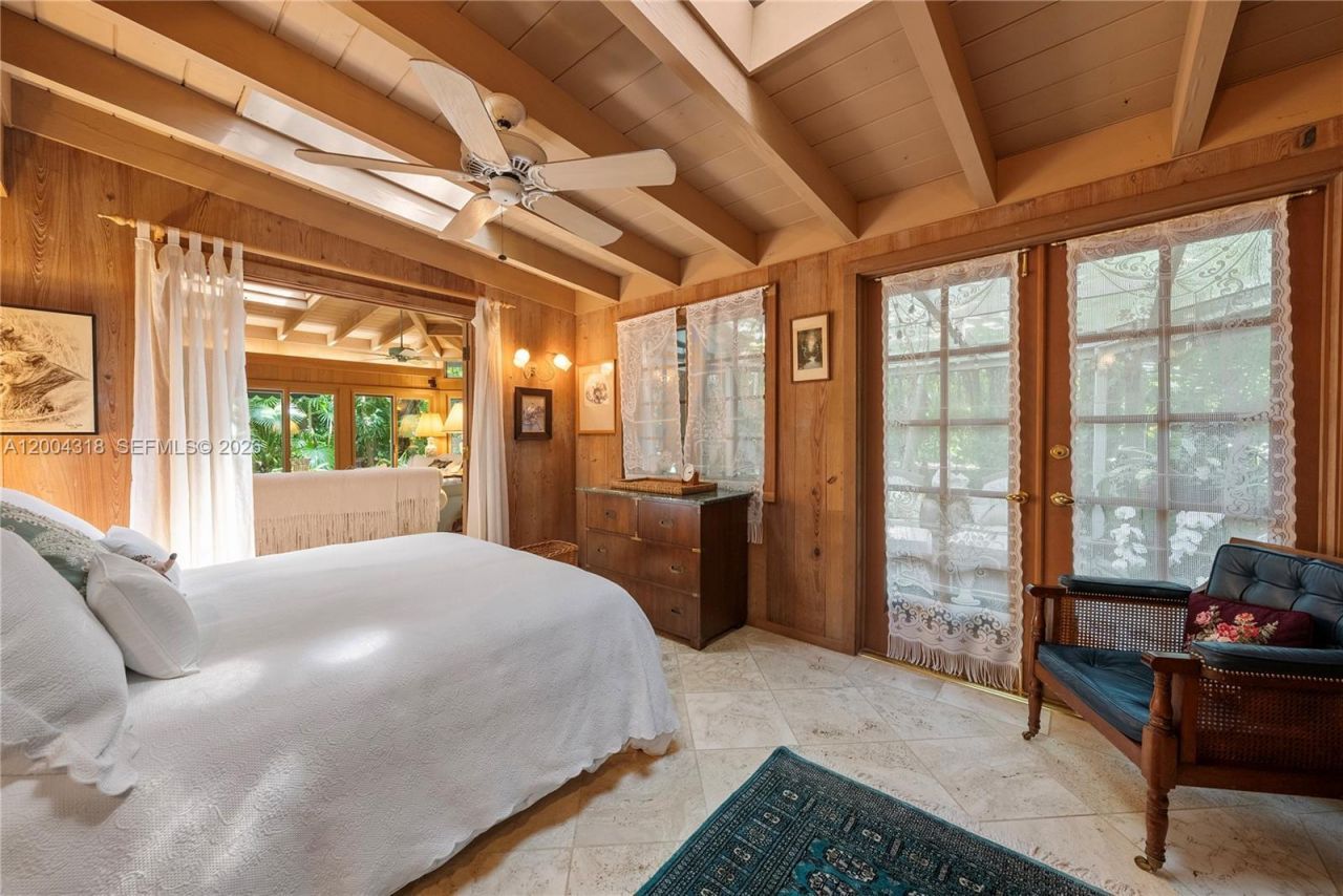 3584 Saint Gaudens Rd, Miami, FL 33133 Photo