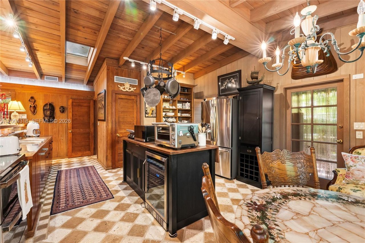 3584 Saint Gaudens Rd, Miami, FL 33133 Photo