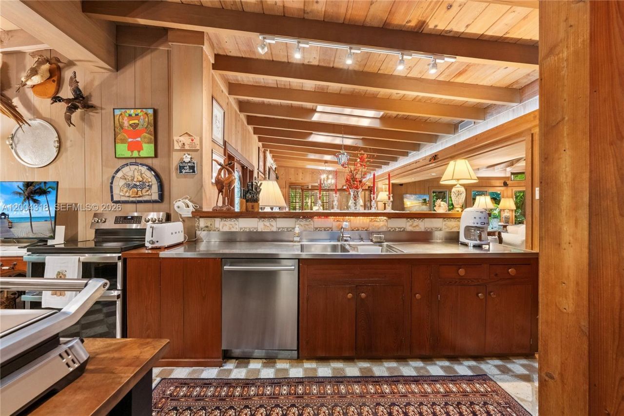 3584 Saint Gaudens Rd, Miami, FL 33133 Photo