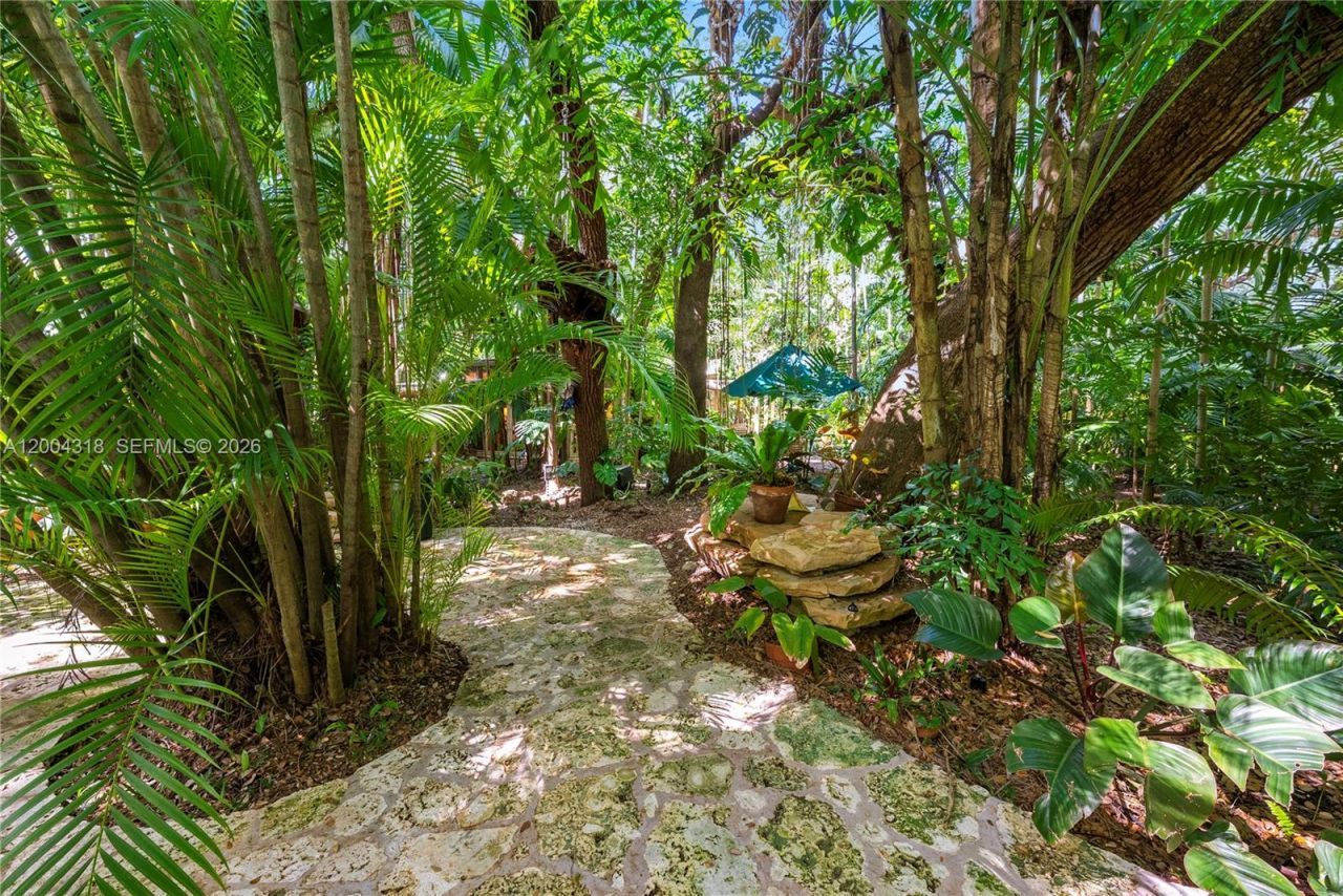 3584 Saint Gaudens Rd, Miami, FL 33133 Photo