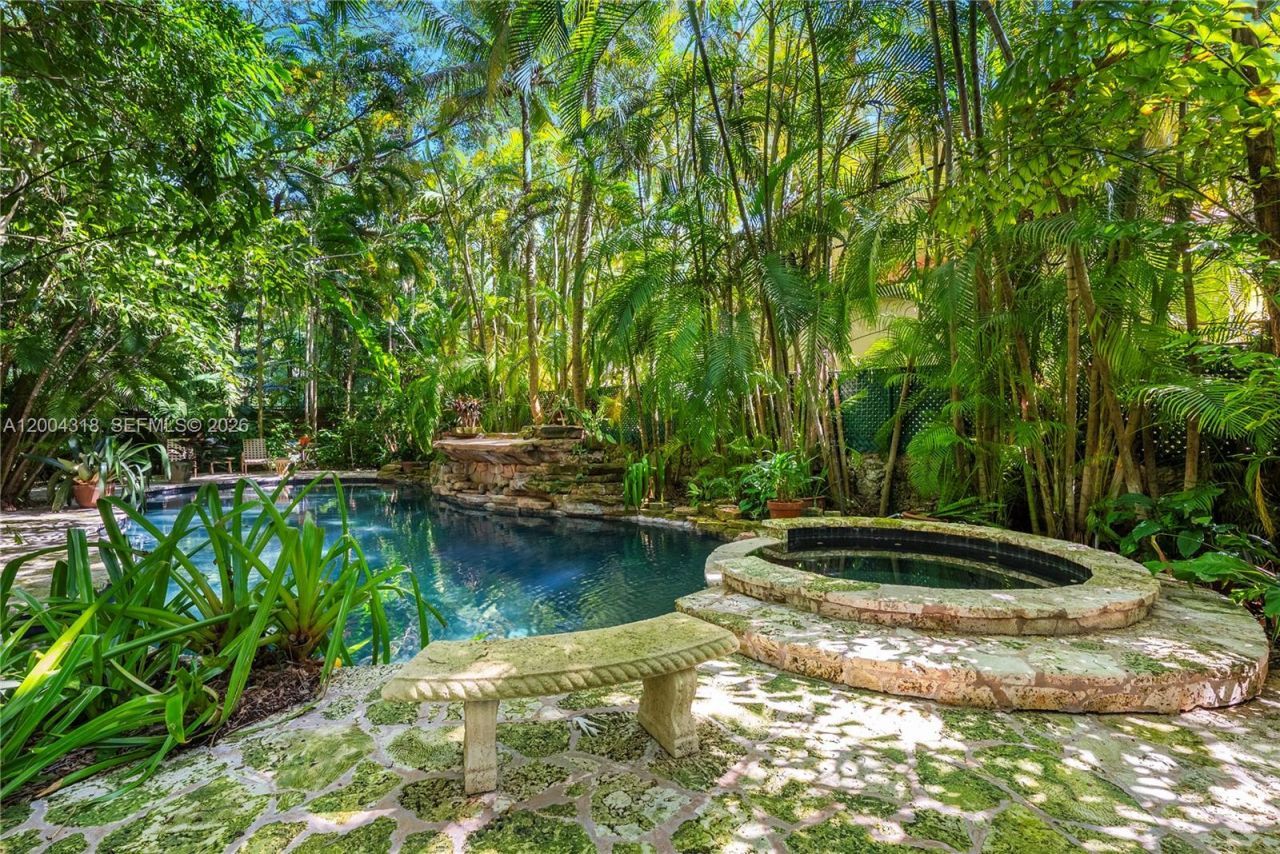 3584 Saint Gaudens Rd, Miami, FL 33133 Photo