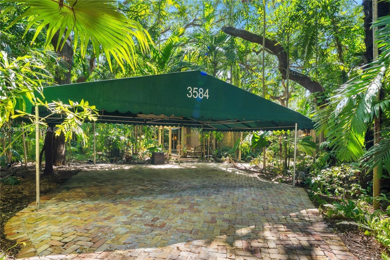 3584 Saint Gaudens Rd, Miami, FL 33133 Photo