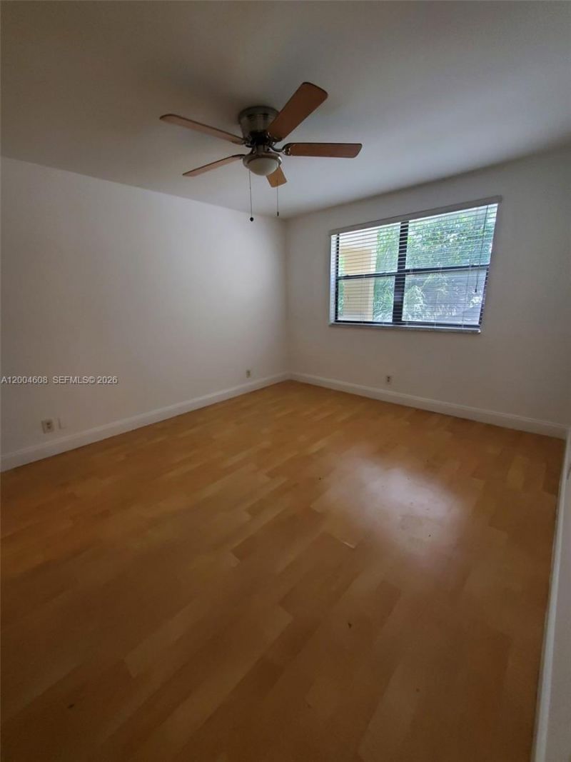 8100 Geneva Ct , Unit 437, Doral, FL 33166 Photo