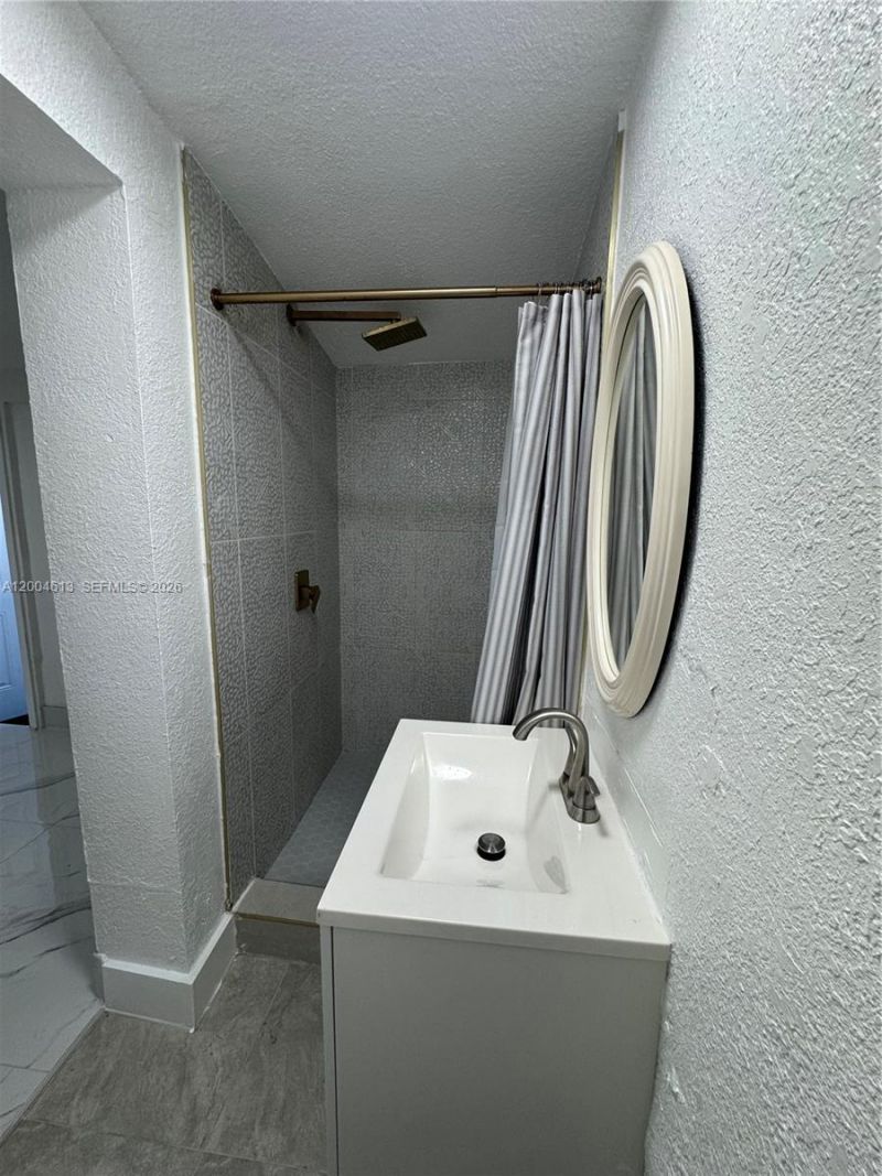 2796 SW 34th Ct , Unit Rear, Miami, FL 33133 Photo