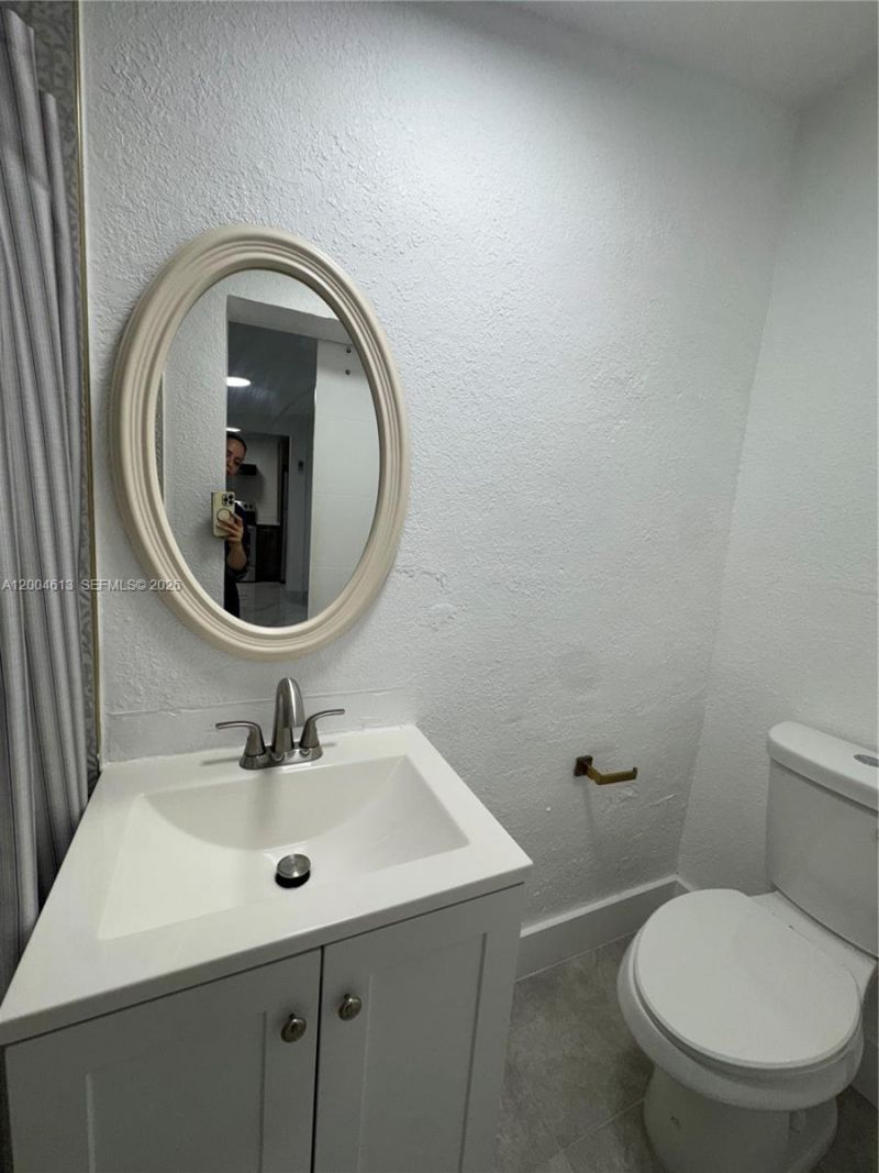 2796 SW 34th Ct , Unit Rear, Miami, FL 33133 Photo