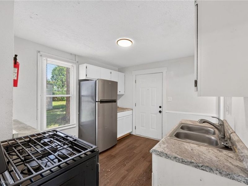 505 Brown Street, Akron, OH 44311 Photo 11