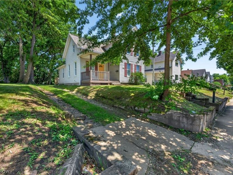 505 Brown Street, Akron, OH 44311 Photo 5