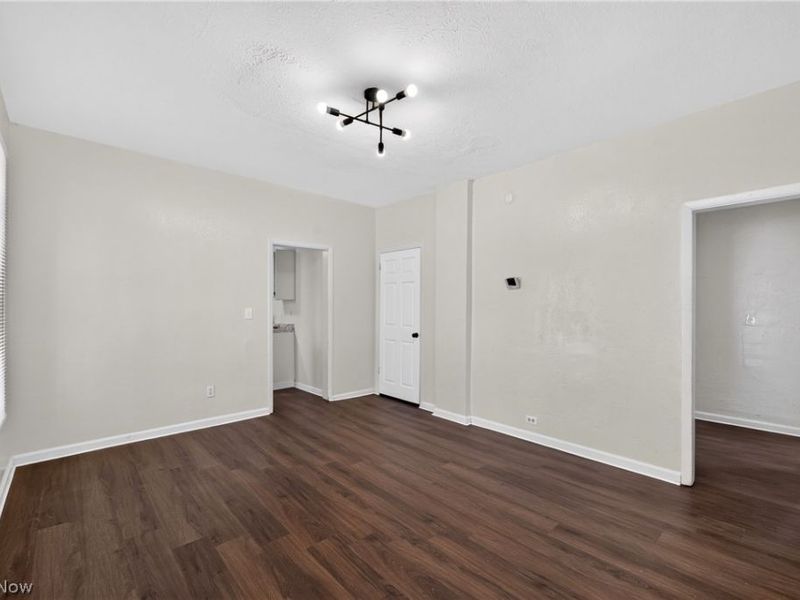505 Brown Street, Akron, OH 44311 Photo 8