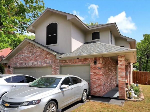 1637 Arbor Ridge Drive, Fort Worth, TX 76112