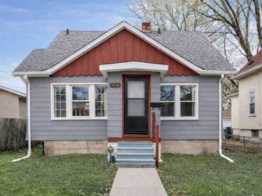 1038 23rd Avenue SE, Minneapolis, MN 55414