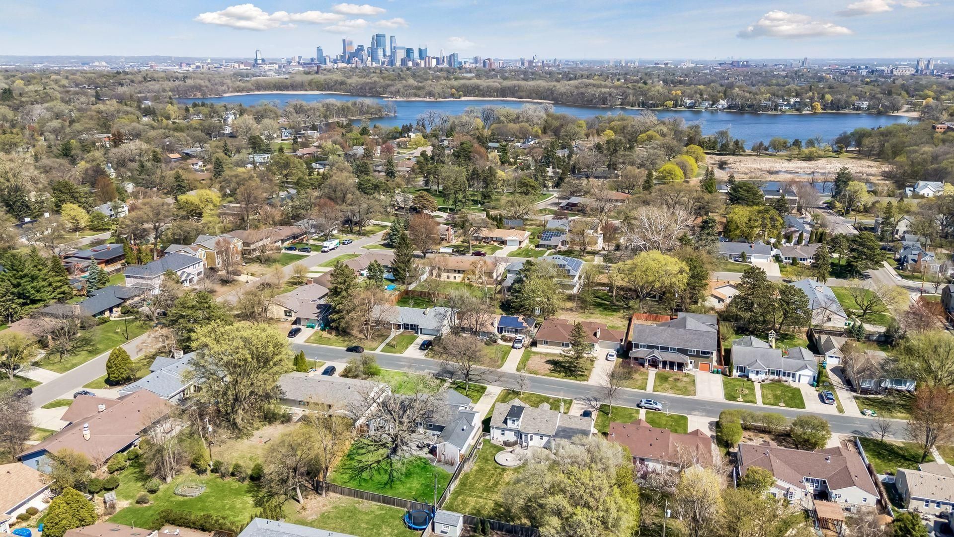 2518 Joppa Avenue S, Saint Louis Park, MN 55416