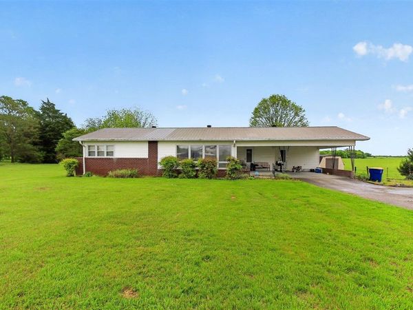 6826 Bowling Green Road , Franklin, KY 42134