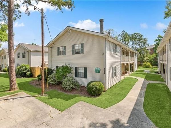 717 HEAVENS Drive , Unit 3, Mandeville, LA 70471