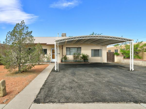 905 Georgia Street SE, Albuquerque, NM 87108