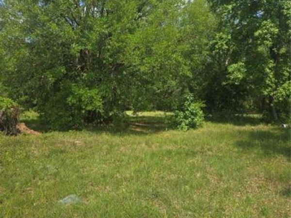 117, 121-123, 137, 141 Drew Circle , Brunswick, GA 31525