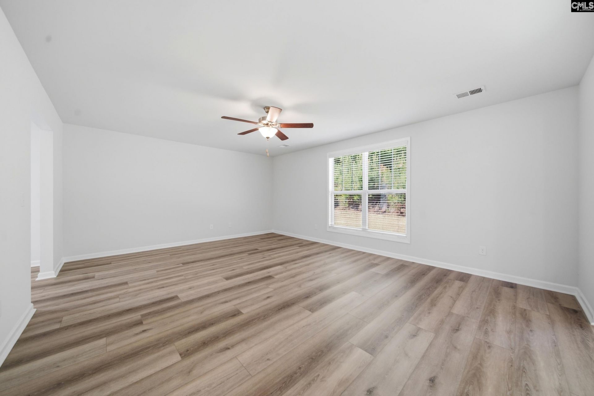 136 Tall Pines Road  Photo 11