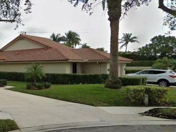 2805 Farragut Lane, West Palm Beach, FL 33409