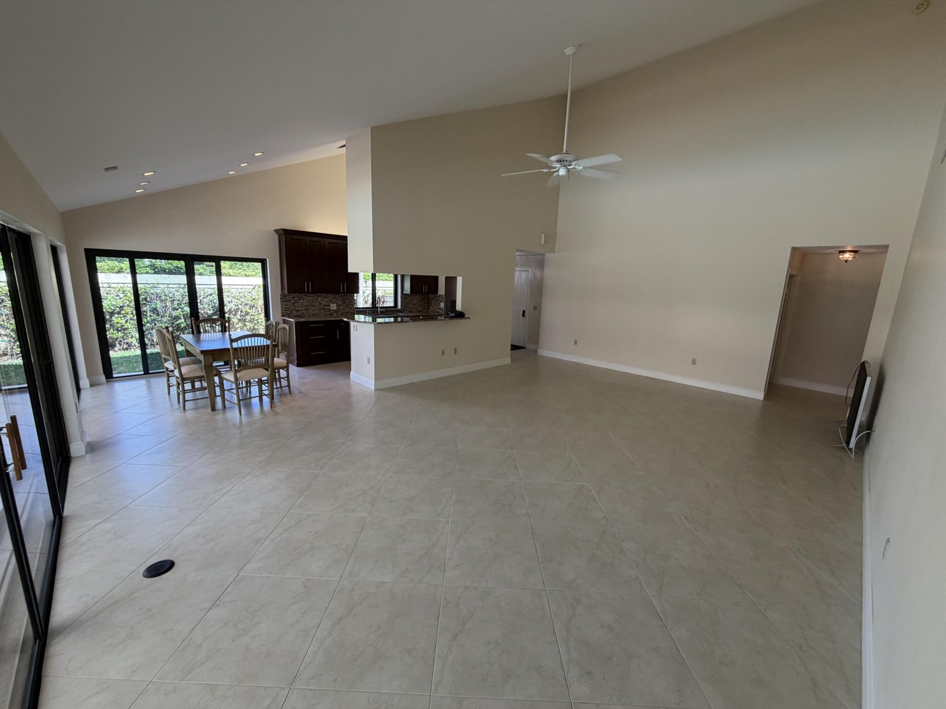 2805 Farragut Lane, West Palm Beach, FL 33409 Photo