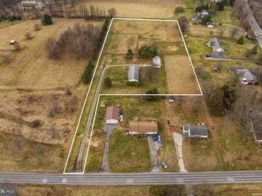 3697 NEWARK ROAD, COCHRANVILLE, PA 19330