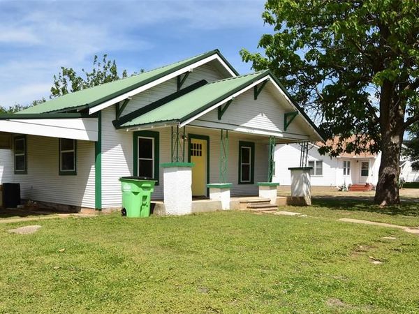 1205 N Barta Avenue, Prague, OK 74864