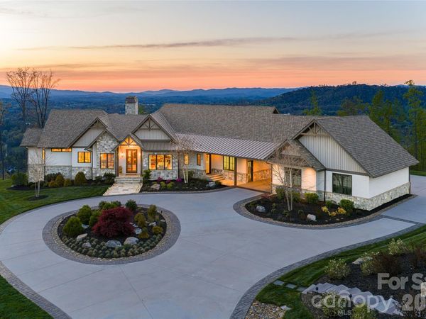 154 Bear View Road , Weaverville, NC 28787