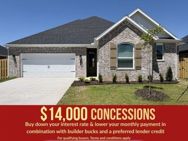 1900 Bugg Street , Pea Ridge, AR 72751